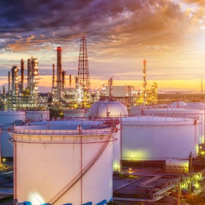 petrochemical-shutterstock_421031611.jpg.pagespeed.ce._jb0Qr9Zb_